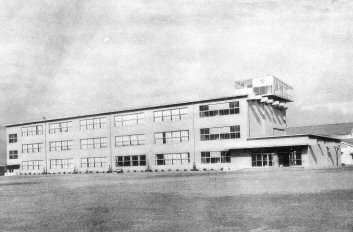 1957年の九校舎